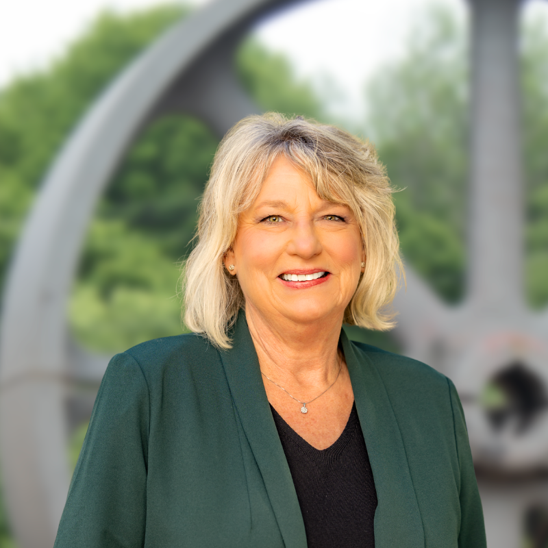 Headshot of Barbara Laros